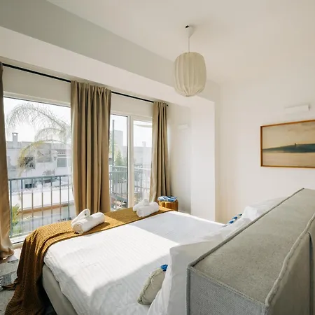Octopus House 2 Bedroom Apartment Costa da Caparica